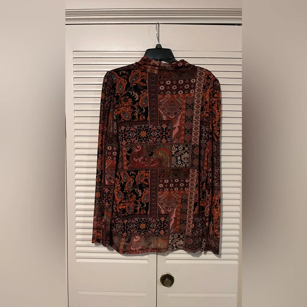 JANE + DELANCEY NWT Size XL Paisley Abstract Print Long Sleeve Pullover Top.